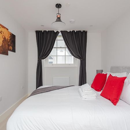 Spacious And Modern Apartment In Pimlico 런던 외부 사진