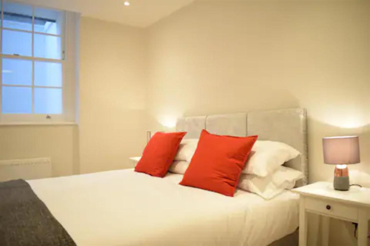 Spacious And Modern Apartment In Pimlico 런던 외부 사진