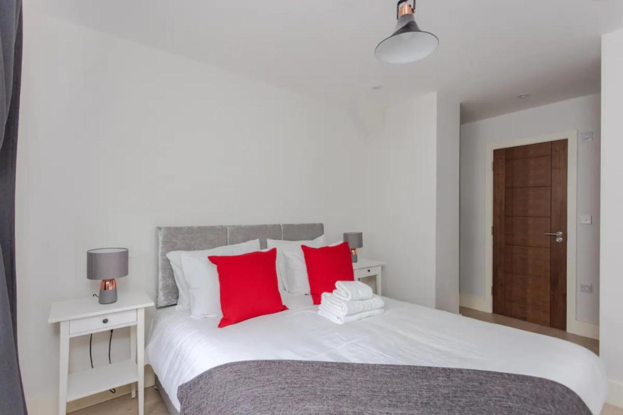 Spacious And Modern Apartment In Pimlico 런던 외부 사진