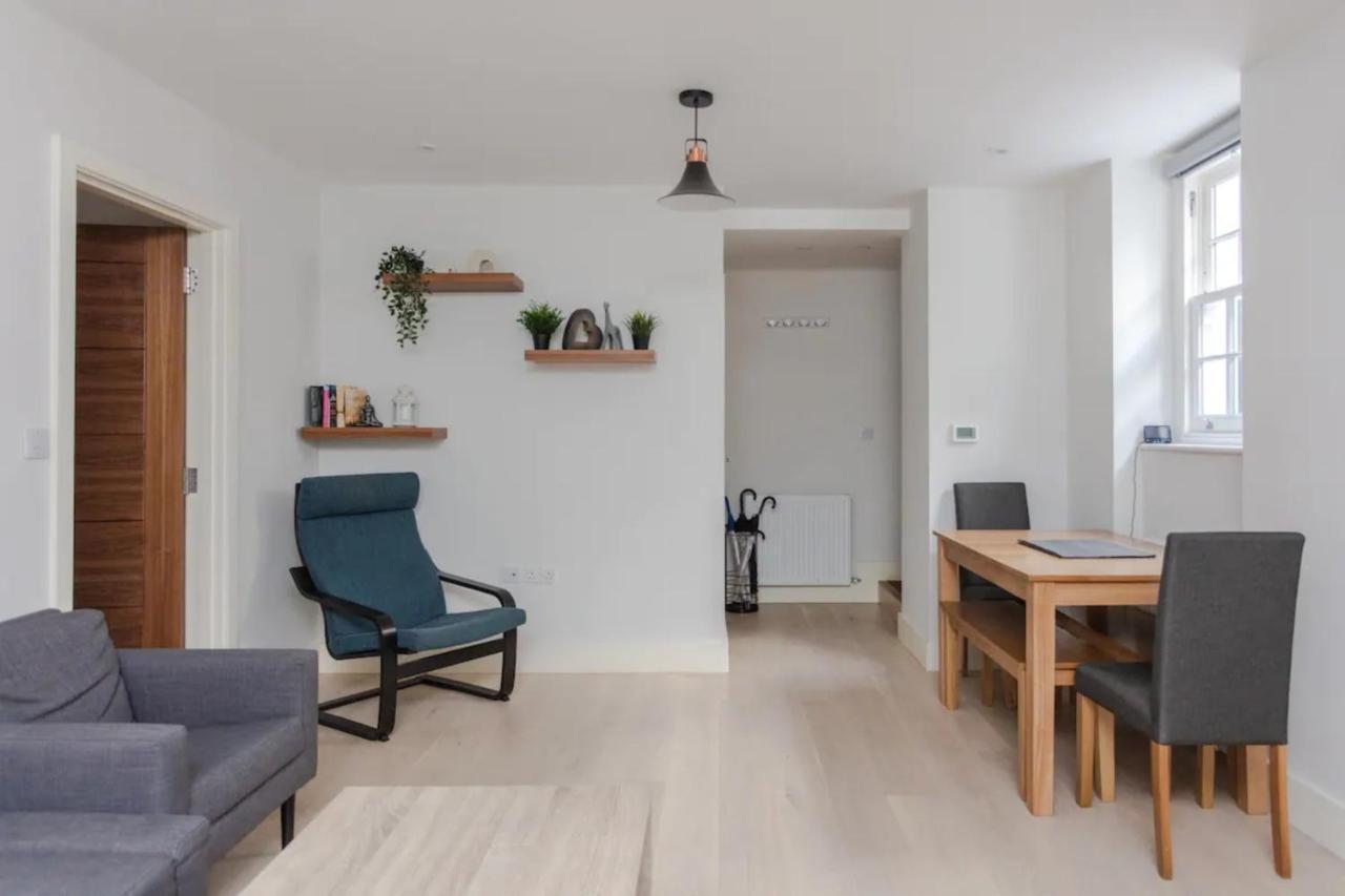 Spacious And Modern Apartment In Pimlico 런던 외부 사진