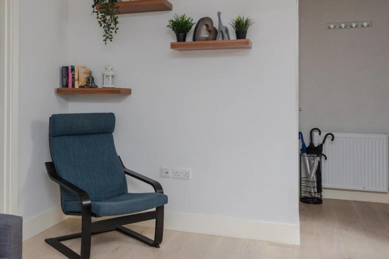 Spacious And Modern Apartment In Pimlico 런던 외부 사진