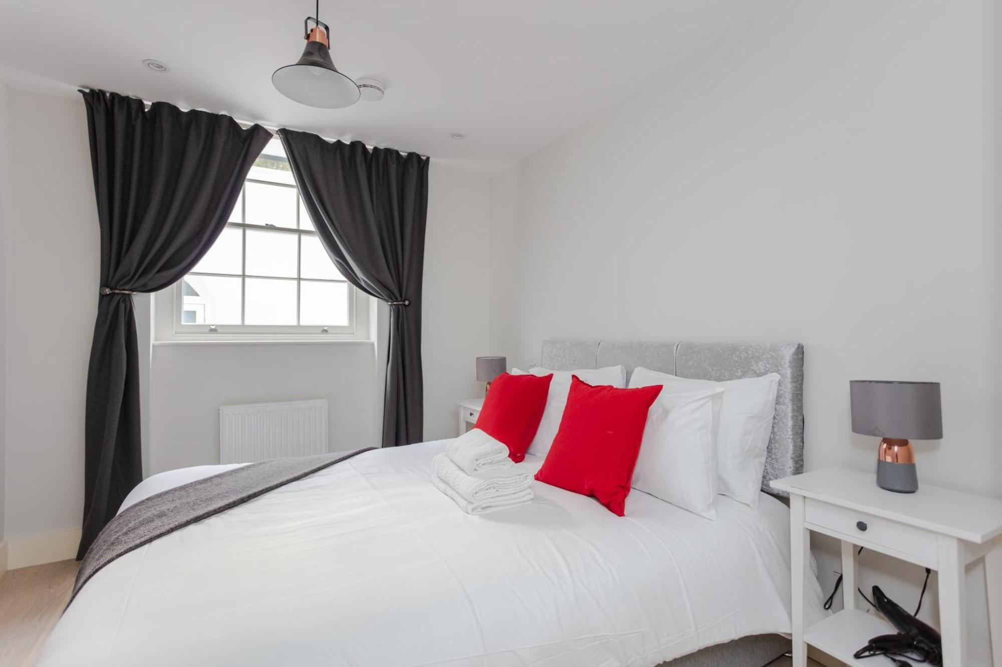 Spacious And Modern Apartment In Pimlico 런던 외부 사진