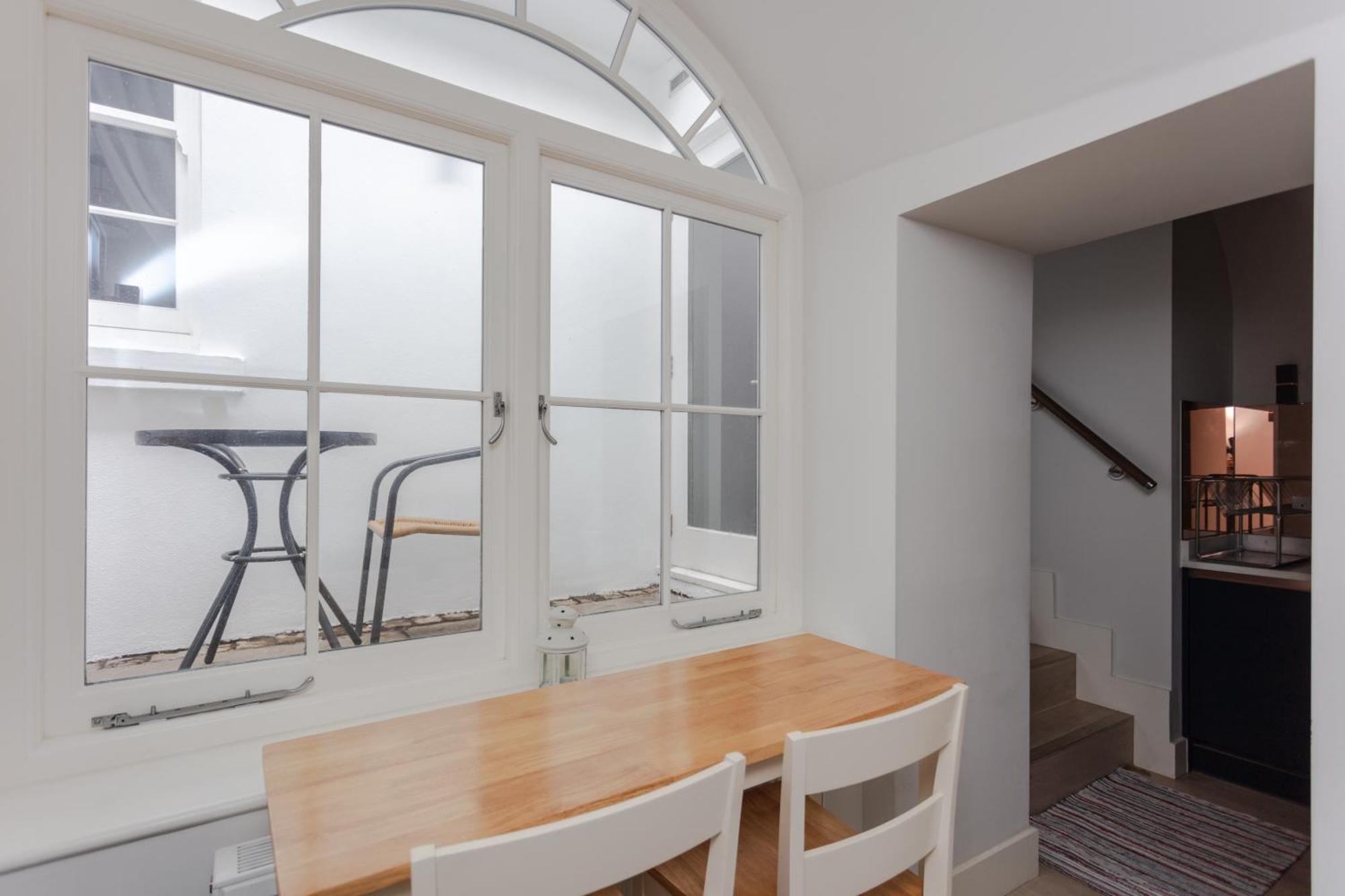 Spacious And Modern Apartment In Pimlico 런던 외부 사진